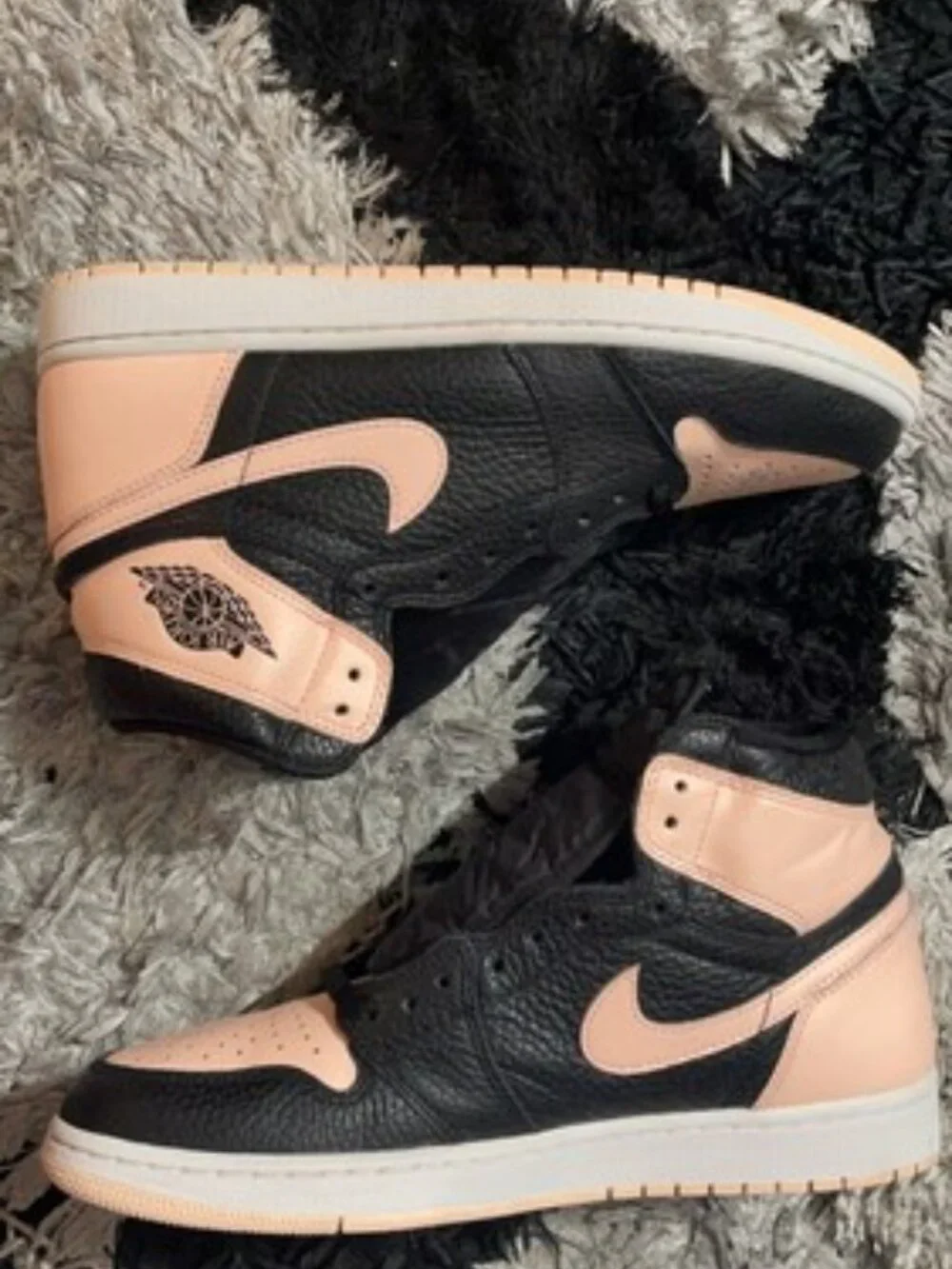 AJ1 Retro High Black Crimson Tint 555088-081 Sz 10.5